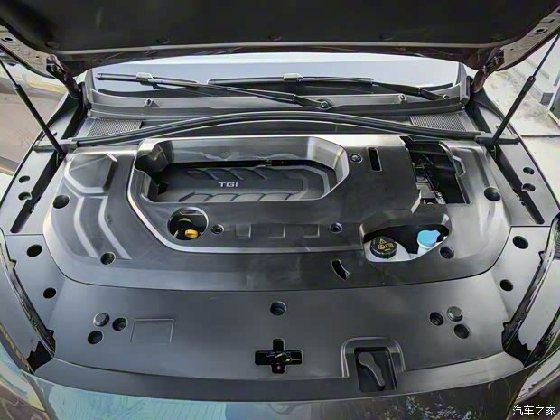 上汽集团 MG领航 2021款 400TGI 自动两驱Trophy旗舰版