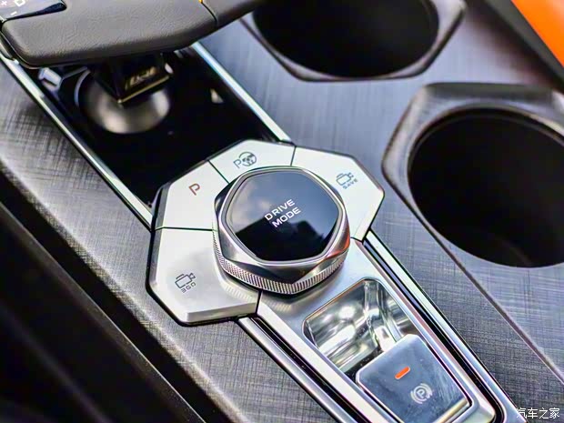 長(zhǎng)安汽車 長(zhǎng)安UNI-V 2022款 基本型