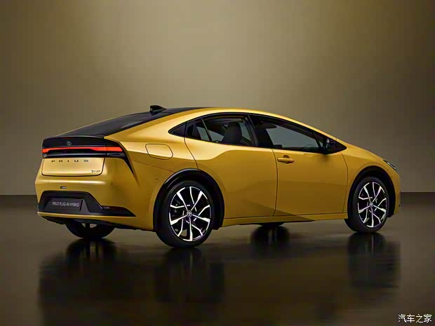 丰田(进口) 普锐斯新能源(海外) 2023款 PHEV 欧洲版 丰田(进口) 普锐斯新能源(海外) 2023款 PHEV 欧洲版