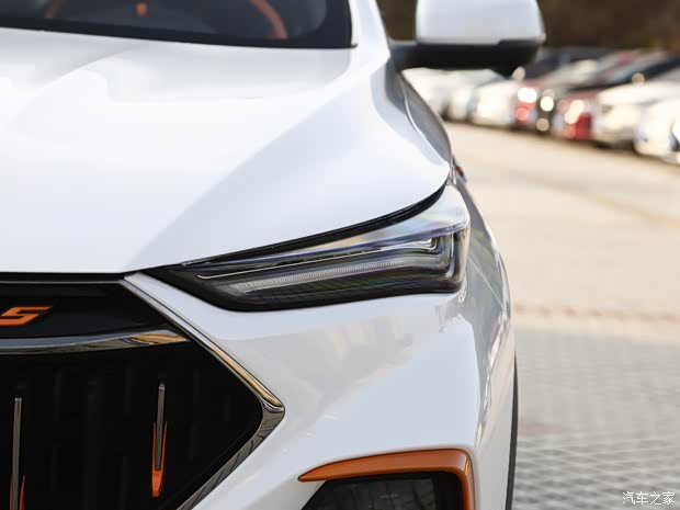 长安汽车 长安欧尚X5 2022款 1.5T DCT飓风音速版