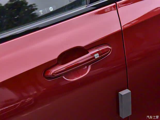 上汽通用凯迪拉克 凯迪拉克XT4 2022款 28T 四驱铂金运动版