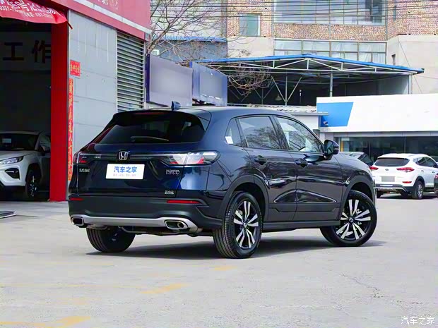 东风本田 本田HR-V 2023款 240TURBO 顶配版 东风本田 本田HR-V 2023款 240TURBO 顶配版