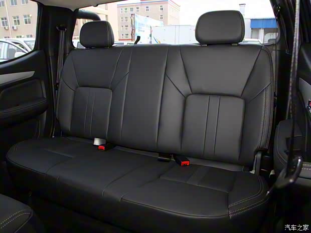 江西五十鈴 瑞邁 2023款 2.5T柴油兩驅(qū)長(zhǎng)軸高配版JE4D25Q6BL