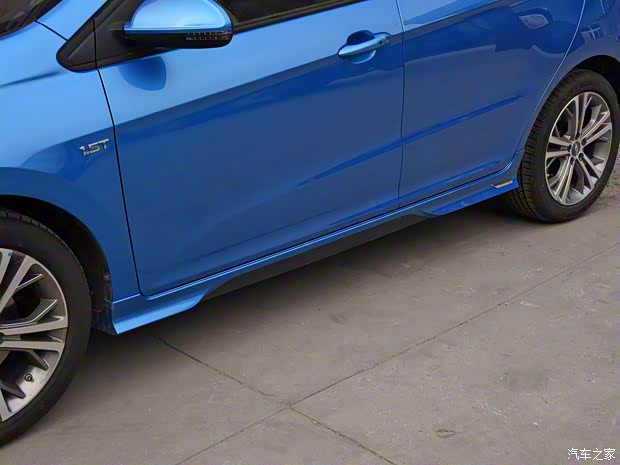 奇瑞汽車 艾瑞澤5 2020款 1.5T 手動運動版