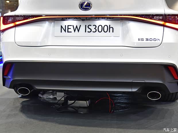 雷克薩斯 雷克薩斯IS 2021款 300h 中國澳門版