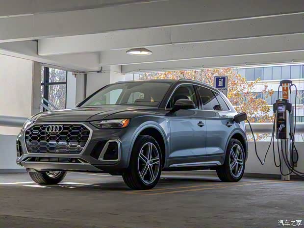 奧迪(進(jìn)口) 奧迪Q5新能源(進(jìn)口) 2021款 55 TFSI e quattro S line 美國(guó)版