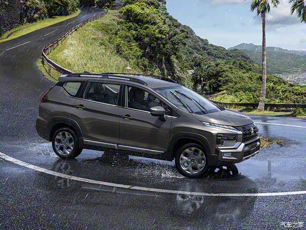 三菱(进口) Xpander 2023款 Cross 三菱(进口) Xpander 2023款 Cross