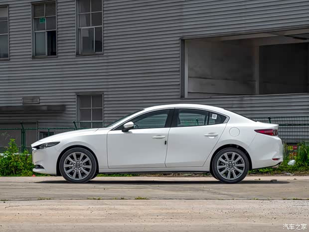 長安馬自達 馬自達3 昂克賽拉 2023款 2.0L 自動質(zhì)耀版