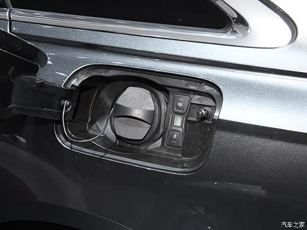 一汽-大众奥迪 奥迪A6L新能源 2019款 55 TFSI e quattro