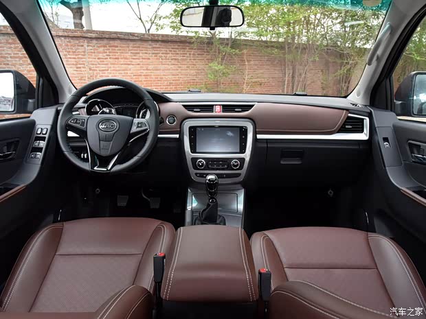 江淮汽車(chē) 江淮T8 2019款 2.0T汽油四驅(qū)尊貴型標(biāo)雙HFC4GA3-4D 江淮汽車(chē) 江淮T8 2019款 2.0T汽油四驅(qū)尊貴型標(biāo)雙HFC4GA3-4D