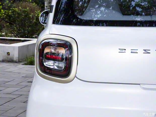 一汽奔腾 奔腾小马 2024款 170km 活力马 一汽奔腾 奔腾小马 2024款 170km 活力马