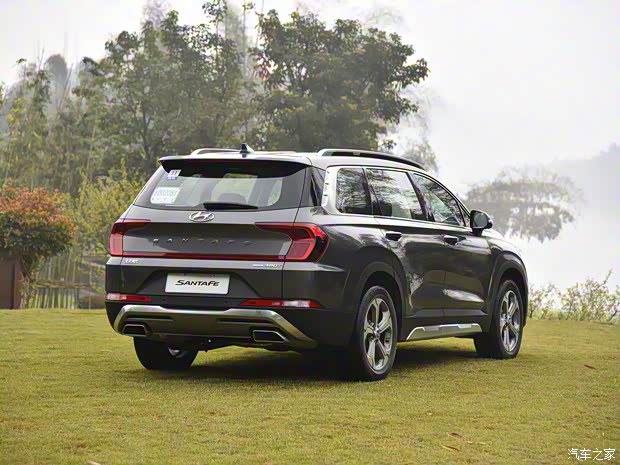 北京现代 胜达 2019款 380T 四驱高配型