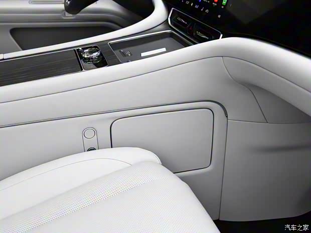 賽力斯汽車 問(wèn)界M9 2024款 增程 Ultra版 42kWh 