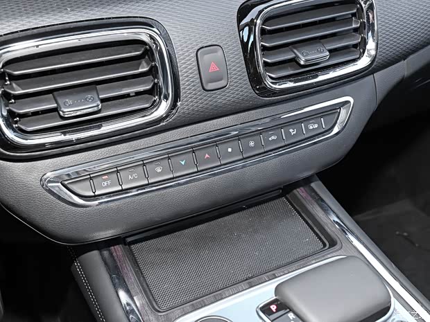 北京汽車制造廠 卡路里 2023款 2.0L 自動(dòng) 長(zhǎng)軸 能量型