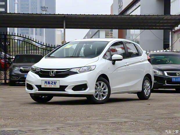 广汽本田 飞度 2020款 1.5L CVT舒适天窗版