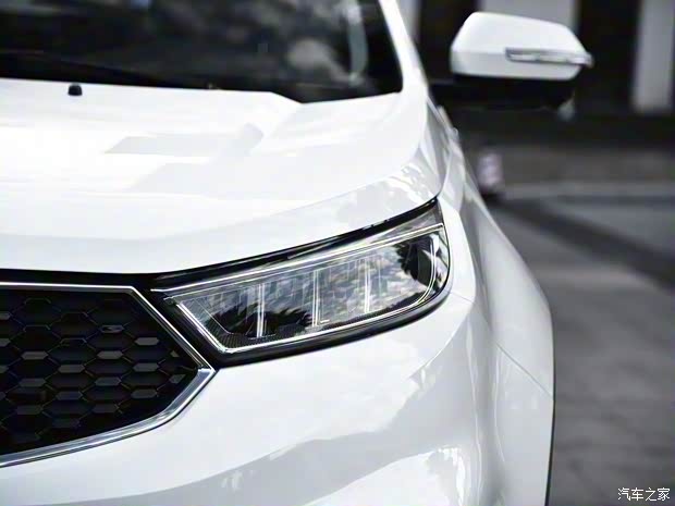 江铃福特 领界 2019款 EcoBoost 145 CVT 48V尊领型PLUS 江铃福特 领界 2019款 EcoBoost 145 CVT 48V尊领型PLUS