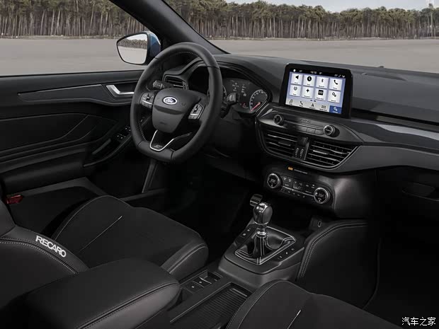 福特(进口) 福克斯(进口) 2019款 2.0T ST 福特(进口) 福克斯(进口) 2019款 2.0T ST