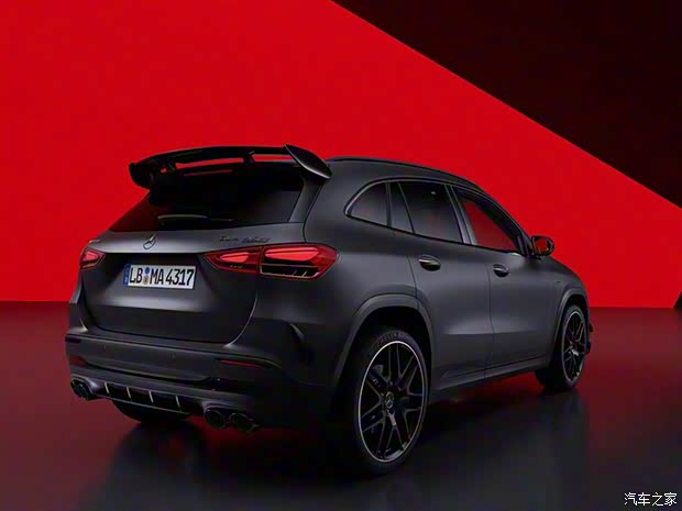 梅赛德斯-AMG 奔驰GLA AMG 2024款 AMG GLA 45 S 4MATIC+ 梅赛德斯-AMG 奔驰GLA AMG 2024款 AMG GLA 45 S 4MATIC+