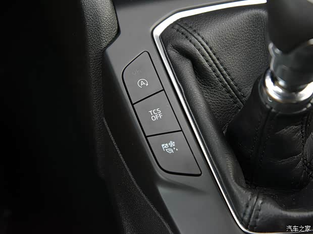 長(zhǎng)安福特 福克斯 2019款 三廂 1.5L 手動(dòng)鋒躍型