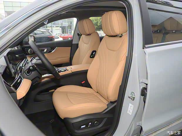 奇瑞汽車(chē) 瑞虎8 PRO 2023款 冠軍版 390T 兩驅(qū)巔峰版 7座