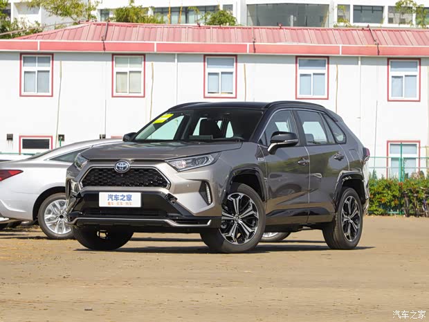 一汽丰田 RAV4荣放双擎E+ 2021款 2.5L 四驱旗舰Pro 一汽丰田 RAV4荣放双擎E+ 2021款 2.5L 四驱旗舰Pro