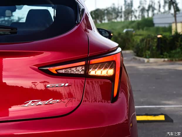 長(zhǎng)安汽車 逸動(dòng) 2018款 XT 1.6L GDI 自動(dòng)風(fēng)潮型