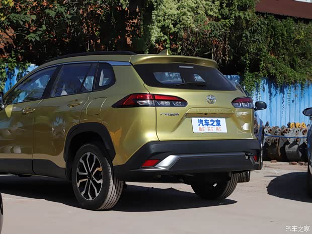 广汽丰田 锋兰达 2022款 2.0L CVT尊贵版