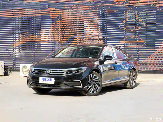 一汽-大众 迈腾GTE插电混动 2022款 GTE 尊贵型 一汽-大众 迈腾GTE插电混动 2022款 GTE 尊贵型