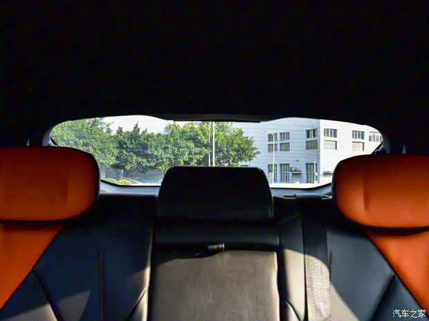 長(zhǎng)安汽車 長(zhǎng)安UNI-V 2022款 基本型