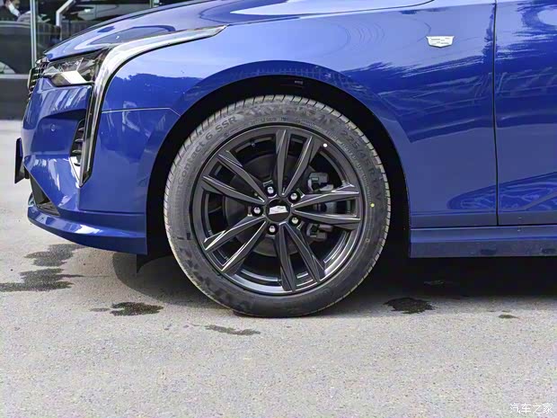 上汽通用凯迪拉克 凯迪拉克CT4 2022款 28T 豪华型