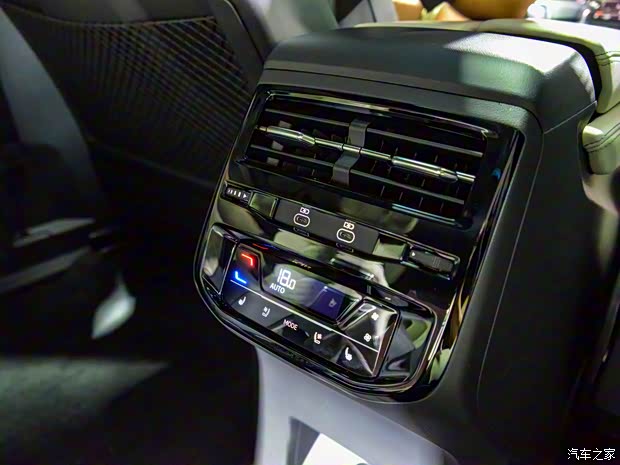 上汽奧迪 奧迪Q6 2022款 50 TFSI 基本型