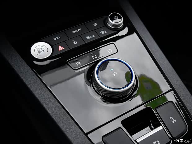 比亞迪 比亞迪e3 2019款 基本型