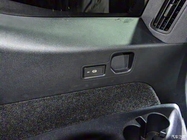 上汽奧迪 奧迪Q6 2022款 50 TFSI 基本型