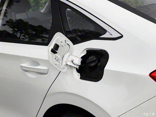 東風(fēng)本田 思域 2022款 240TURBO CVT 勁騁版