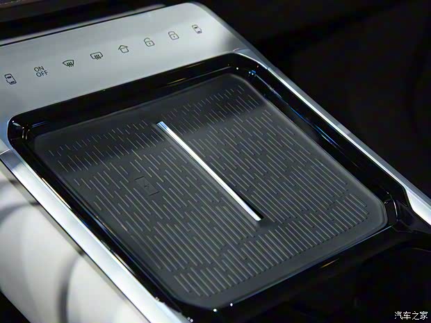 上汽大通 上汽大通MAXUS 大家7 2023款 高山六座版