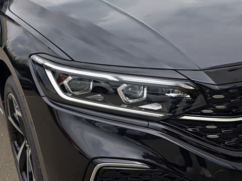 2023款 改款 330TSI 星空豪华版 2023款 改款 330TSI 星空豪华版