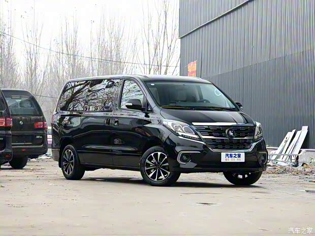 東風(fēng)風(fēng)行 風(fēng)行M7 2022款 領(lǐng)爵款 2.0T 自動侯爵版