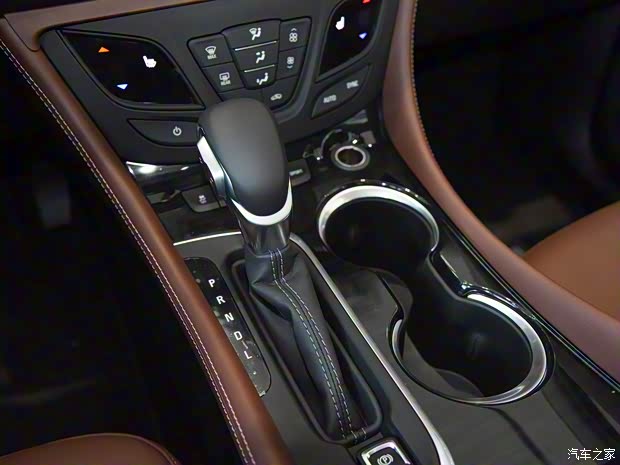 上汽通用别克 昂科威 2020款 28T 四驱精英型