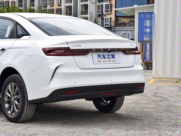 吉利幾何 吉利幾何G6 2024款 410 尊貴型