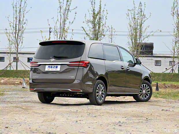 上汽通用別克 別克GL8 2023款 陸上公務(wù)艙 652T 尊貴型