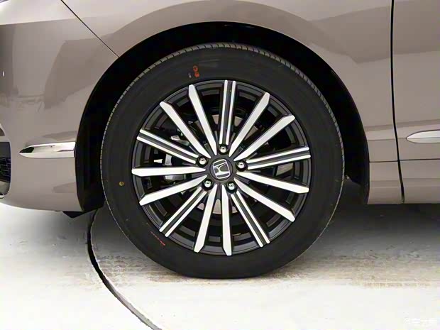 东风本田 艾力绅 2022款 2.0L e:HEV 至尊版 东风本田 艾力绅 2022款 2.0L e:HEV 至尊版