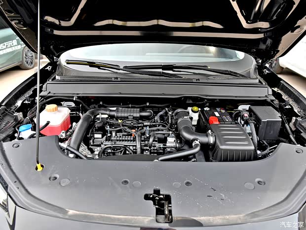 東風(fēng)風(fēng)行 風(fēng)行T5 EVO 2023款 狂飚版 1.5TD DCT鉑金款