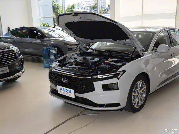 長(zhǎng)安福特 蒙迪歐 2023款 1.5T 高配版