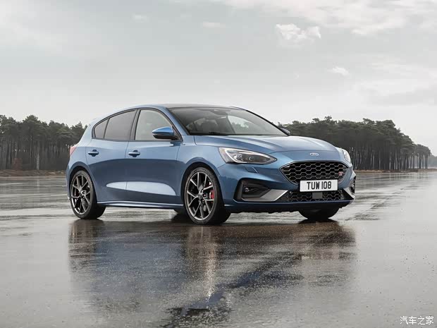 福特(进口) 福克斯(进口) 2019款 2.0T ST 福特(进口) 福克斯(进口) 2019款 2.0T ST