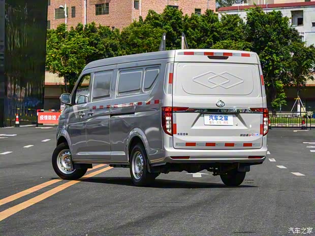 长安跨越 跨越星V7EV 2022款 基本型 长安跨越 跨越星V7EV 2022款 基本型