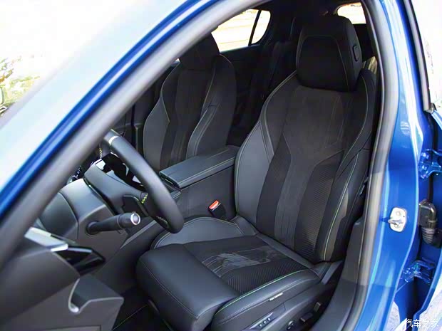 標(biāo)致(進(jìn)口) 標(biāo)致308新能源(進(jìn)口) 2021款 HYBRID