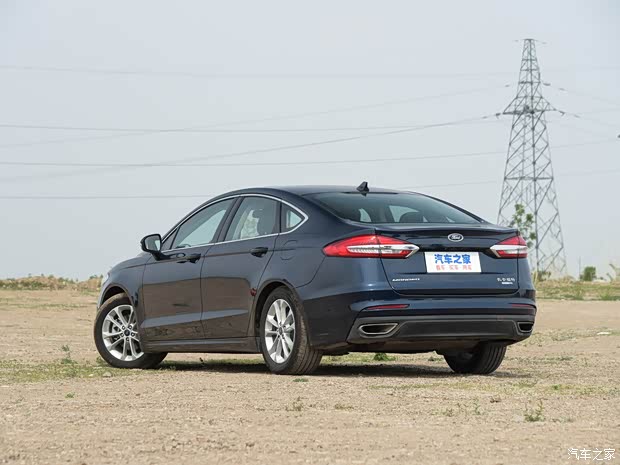 长安福特 蒙迪欧 2020款 EcoBoost 180 时尚型