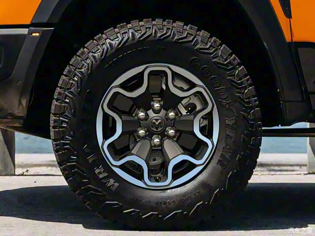 道奇(进口) RAM Trucks 2022款 1500 TRX Ignition Edition 道奇(进口) RAM Trucks 2022款 1500 TRX Ignition Edition