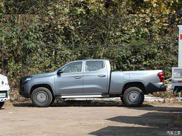 長(zhǎng)安凱程 長(zhǎng)安凱程F70 2023款 藍(lán)鯨版 2.0T汽油自動(dòng)兩驅(qū)創(chuàng)富型長(zhǎng)軸