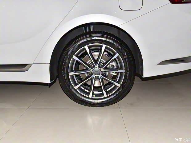 吉利汽车 博瑞 2021款 1.8T 领航版